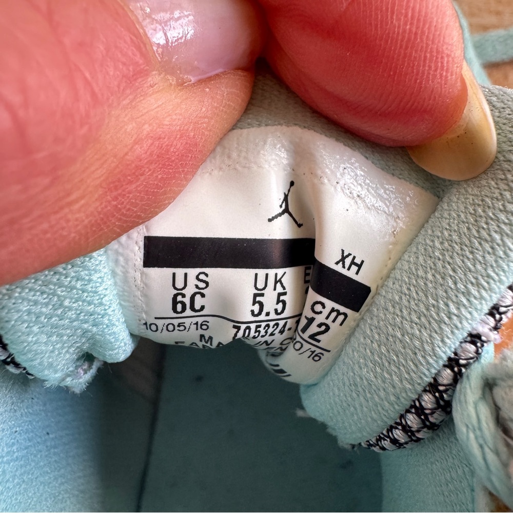 Nike Air Jordan 1 Retro High "White/Still Blue" size 6 - Picture 10 of 10